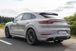 Porsche Cayenne Cayenne Turbo S E-Hybrid Coup&eacute; Cayenne Turbo S E-Hybrid Coup&eacute;  Todo terreno Gris Kreide Exterior Lateral-Posterior 5 puertas