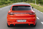 Porsche Cayenne Cayenne Turbo S E-Hybrid Coup&eacute; Cayenne Turbo S E-Hybrid Coup&eacute;  Todo terreno Naranja lava Exterior Posterior 5 puertas