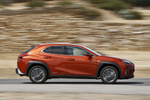 Lexus UX 250h 4x2 F SPORT Paquete Cuero Todo terreno Naranja Carnelian Exterior Lateral 5 puertas