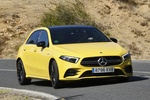 Mercedes-Benz Clase A AMG 35 4MATIC AMG 35 4MATIC Paquete Night AMG Turismo Amarillo Sol Exterior Frontal-Lateral 5 puertas