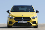 Mercedes-Benz Clase A AMG 35 4MATIC AMG 35 4MATIC Paquete Night AMG Turismo Amarillo Sol Exterior Frontal 5 puertas