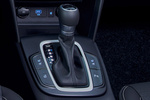 Hyundai Kona H&iacute;brido 1.6 GDi 104 kW (141 CV) DCT H&iacute;brido Klass Todo terreno Interior Consola Central 5 puertas