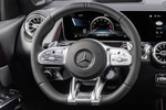 Mercedes-Benz GLB AMG 35 4MATIC AMG 35 4MATIC 7 plazas Todo terreno Interior Volante 5 puertas