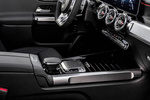 Mercedes-Benz GLB AMG 35 4MATIC AMG 35 4MATIC 7 plazas Todo terreno Interior Consola Central 5 puertas