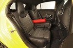 Mercedes-Benz Clase A AMG 35 4MATIC AMG 35 4MATIC Paquete Night AMG Turismo Amarillo Sol Interior Asientos 5 puertas