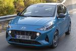 Hyundai i10 1.2 MPI 64 kW (84 CV) AT Style Turismo Aqua Turquoise / Phantom Black Exterior Frontal-Lateral 5 puertas