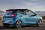 Hyundai i10 1.2 MPI 64 kW (84 CV) AT Style Turismo Aqua Turquoise / Phantom Black Exterior Posterior-Lateral 5 puertas