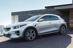 KIA XCeed 1.6 PHEV eMotion Todo terreno Cassa White Exterior Frontal-Lateral 5 puertas