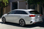 KIA ceed Ceed Tourer PHEV Ceed Tourer PHEV Turismo familiar Cassa White Exterior Lateral-Posterior 5 puertas