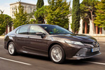 Toyota Camry 220H Luxury Turismo Exterior Lateral-Frontal 4 puertas