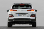 Hyundai Kona El&eacute;ctrico 150 kW (204 CV) Style 64 kWh El&eacute;ctrico Style Todo terreno Chalk White / Phantom Black Exterior Posterior 5 puertas