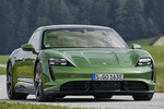Porsche Taycan Turbo S Turbo S con llantas Exclusive Design Carbono Turismo Verde Mamba Metalizado Exterior Lateral-Frontal 4 puertas