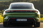 Porsche Taycan Turbo S Turbo S con llantas Exclusive Design Carbono Turismo Verde Mamba Metalizado Exterior Posterior 4 puertas