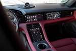 Porsche Taycan Turbo S Turbo S Turismo Interior Consola Central 4 puertas