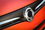 SsangYong Tivoli Gama Tivoli Gama Tivoli Todo terreno Orange Pop Exterior Emblema marca 5 puertas