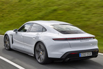 Porsche Taycan Turbo S Turbo S con llantas Exclusive Design Carbono Turismo Blanco Carrara Metalizado Exterior Lateral-Posterior 4 puertas