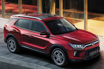 SsangYong Korando G15T 4x4 Auto. Limited Todo terreno Cherry Red Exterior Lateral-Posterior 5 puertas
