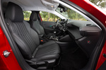 Peugeot 208 Puretech 100 Allure Turismo Interior Asientos 5 puertas