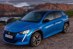 Peugeot 208 EV 100kW e-208 GT Line Turismo Azul V&eacute;rtigo Exterior Lateral-Frontal-Cenital 5 puertas