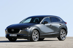 Mazda CX-30 2.0 SKYACTIV-G 90 kW (122 CV) Zenith Todo terreno Machine Grey Exterior Frontal-Lateral 5 puertas