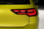 Volkswagen Golf 1.5 eTSI 150 CV Style Turismo Lemon Yellow Exterior Pilotos 5 puertas