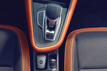 Renault Captur TCe 130 EDC GPF Intens Todo terreno Interior Palanca de Cambios 5 puertas