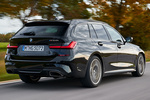BMW Serie 3 M340i xDrive Touring Touring M340i Turismo familiar Negro Sapphire Metallic Exterior Posterior-Lateral 5 puertas