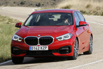 BMW Serie 1 118i Sport Turismo Melbourne Rot Metalizado Exterior Frontal-Lateral 5 puertas