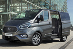 Ford Tourneo Custom 1.0 EcoBoost 93 kW (125 CV) Plug-in Hybrid Titanium PHEV Monovolumen Gris Magn&eacute;tico Exterior Frontal-Lateral 5 puertas