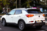 SsangYong Korando D16T 4x4 Aut. Limited Todo terreno Grand White Exterior Lateral-Posterior 5 puertas