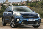 KIA Niro 1.6 HEV 103kW (141 CV) Emotion con Pack Luxury Todo terreno Gravity Blue Exterior Lateral-Frontal 5 puertas