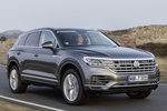 Volkswagen Touareg 4.0 V8 TDI 310 kW (421 CV) 4MOTION Tiptronic 8 vel. R-Line Todo terreno Negro Profundo efecto perla Exterior Lateral-Frontal 5 puertas