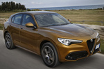 Alfa Romeo Stelvio Gama Stelvio Veloce Todo terreno Ocre Junior GT Exterior Lateral-Frontal 5 puertas