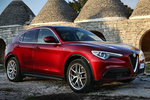 Alfa Romeo Stelvio Gama Stelvio Ti Todo terreno Rojo Villa d'Este 6C Exterior Lateral-Frontal 5 puertas