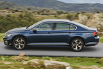 Volkswagen Passat Passat R-Line R-Line Turismo Lapiz Blue Metallic Exterior Lateral 4 puertas