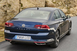 Volkswagen Passat Passat R-Line R-Line Turismo Lapiz Blue Metallic Exterior Posterior-Lateral 4 puertas