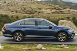 Volkswagen Passat Passat R-Line R-Line Turismo Lapiz Blue Metallic Exterior Lateral 4 puertas