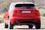 Jaguar E-PACE D180 AWD Auto. SE R-Dynamic con Black Pack Todo terreno Firenze Red Exterior Lateral-Posterior 5 puertas