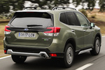 Subaru Forester 2.0i Hybrid 150 CV Gama Forester Todo terreno Jasper Green Metallic Exterior Posterior-Lateral 5 puertas