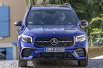 Mercedes-Benz GLB 220d 4MATIC AMG Line con Paquete Night Todo terreno Azul Galaxy Exterior Frontal 5 puertas