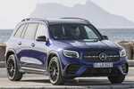Mercedes-Benz GLB 220d 4MATIC AMG Line con Paquete Night Todo terreno Azul Galaxy Exterior Lateral-Frontal 5 puertas