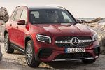 Mercedes-Benz GLB 220d 4MATIC AMG Line Todo terreno Designo Rojo Metalizado Patagonia Bright Exterior Lateral-Frontal 5 puertas