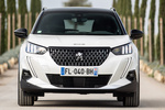 Peugeot 2008 PureTech 130 S/S GT Line Todo terreno Blanco Nacarado Exterior Frontal 5 puertas