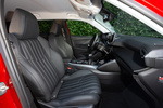 Peugeot 2008 PureTech 130 S/S Allure Todo terreno Interior Asientos 5 puertas