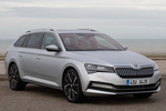 Skoda Superb Combi iV 1.4 TSI PHEV L&K Combi iV Laurin&Klement Turismo familiar Plata Brillante Metalizado Exterior Lateral-Frontal 5 puertas