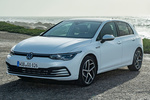 Volkswagen Golf 1.5 TSI 150 CV Style Turismo Oryx white Exterior Frontal-Lateral 5 puertas