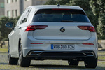 Volkswagen Golf 1.5 TSI 150 CV Style Turismo Oryx white Exterior Lateral-Posterior 5 puertas