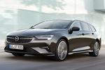 Opel Insignia Gama Sports Tourer Gama Sports Tourer Turismo familiar Gris Volc&aacute;nico Exterior Frontal-Lateral 5 puertas