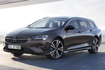 Opel Insignia Gama Sports Tourer Gama Sports Tourer Turismo familiar Gris Volc&aacute;nico Exterior Frontal-Lateral 5 puertas