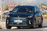 KIA Niro 150 kW (204 CV) bater&iacute;a 64 kWh e-Niro Emotion paquete Luxury Todo terreno Gravity Blue Exterior Frontal-Lateral 5 puertas
